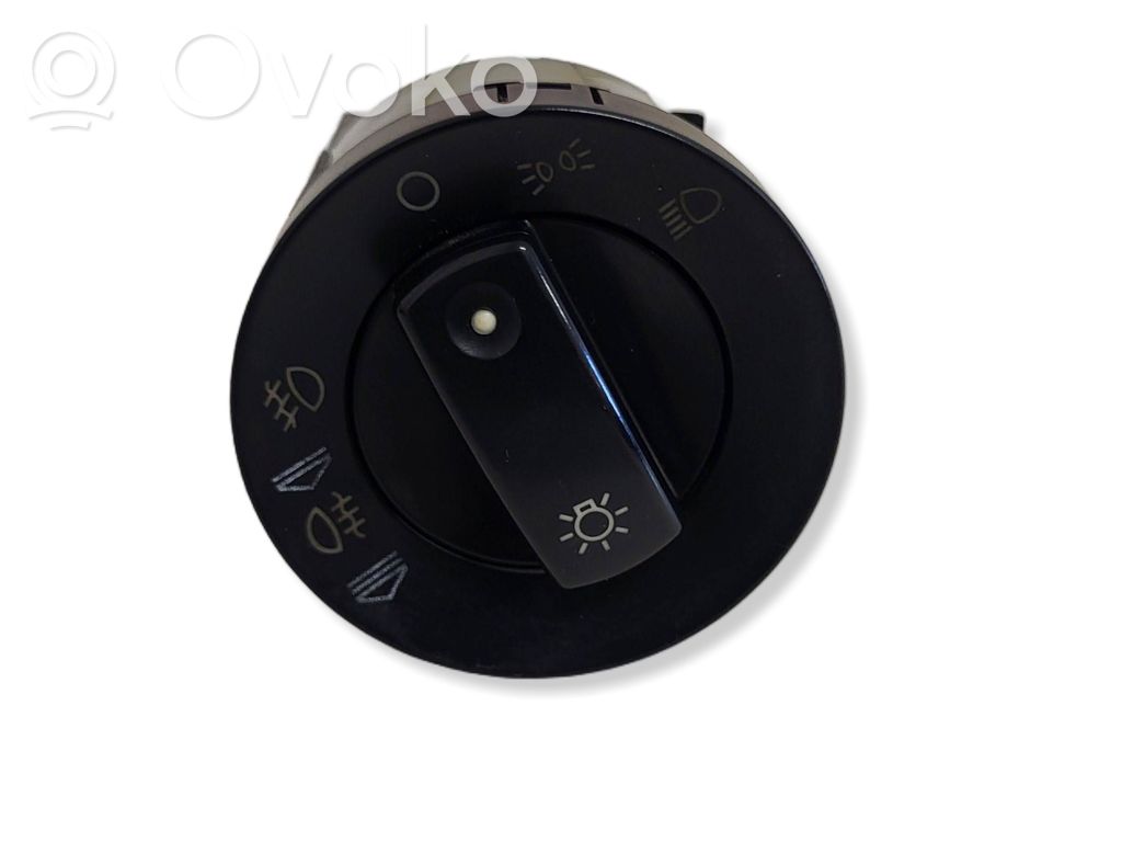 Interruptor de luz   8E0941531A,04053520,01AK0903