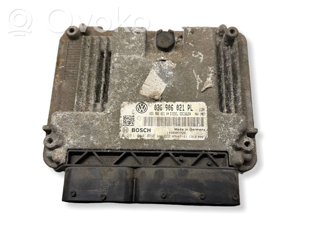 Volkswagen Golf V Engine control unit/module 