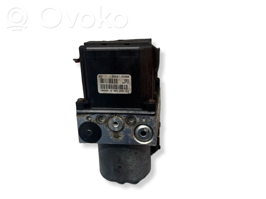 Toyota Corolla E120 E130 ABS Pump 