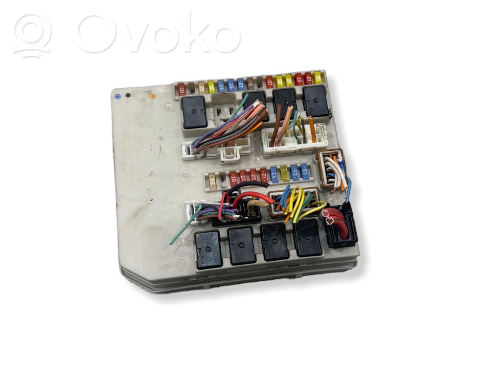Renault Clio III Fuse box set 