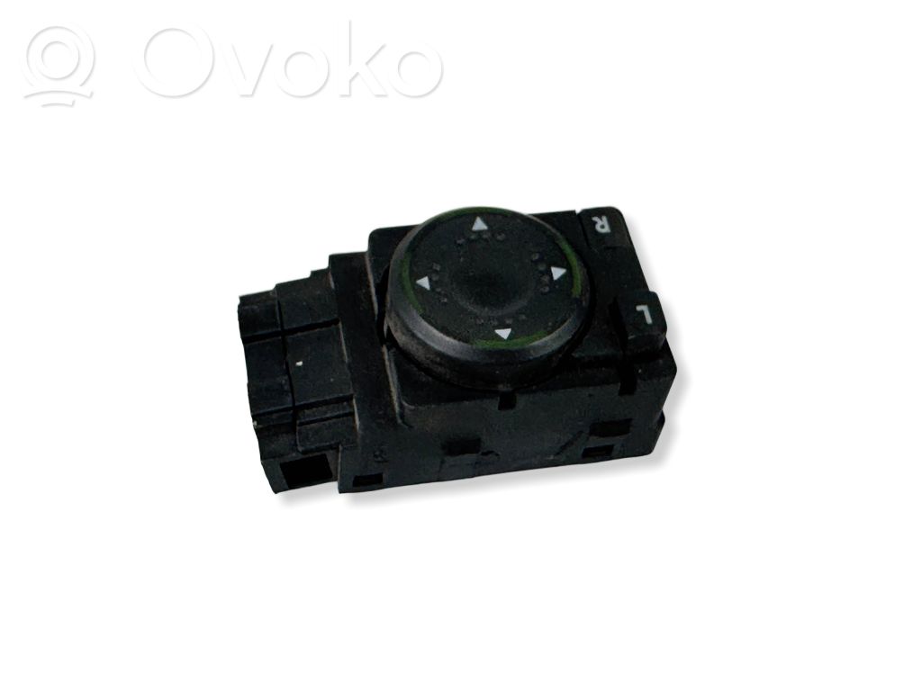 Volkswagen PASSAT B5 Wing mirror switch 