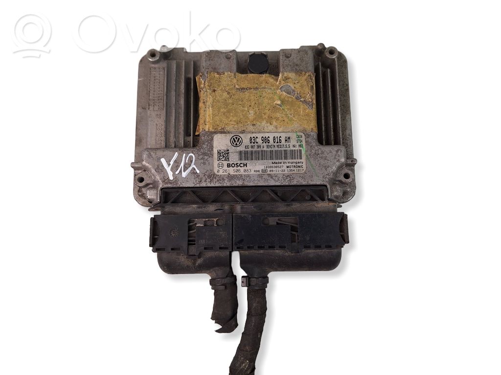 Volkswagen Golf V Engine control unit/module 