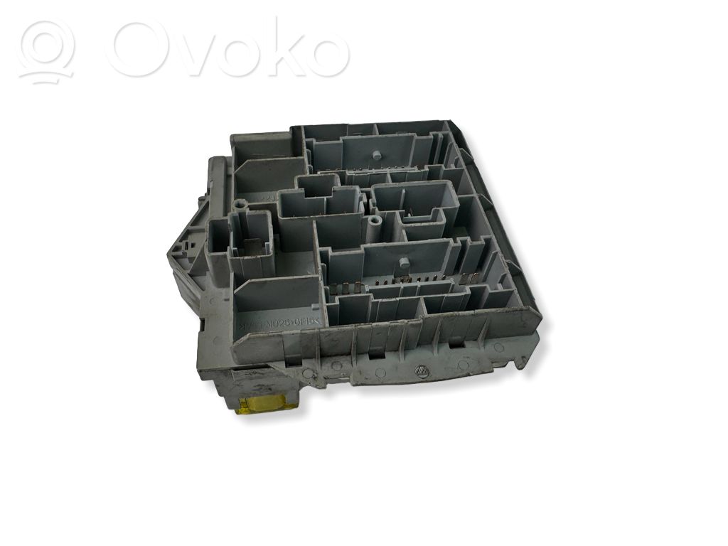 Fiat Stilo Saugiklių dėžė (komplektas) 