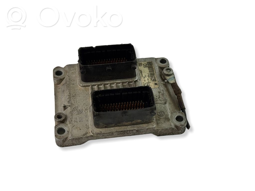 Opel Astra H Engine control unit/module 