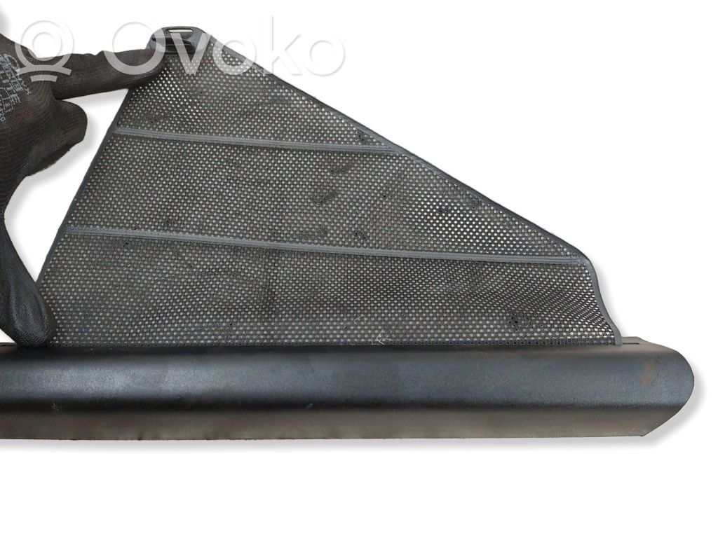 BMW 3 E90 E91 Estate rear side window sun shade/blind 