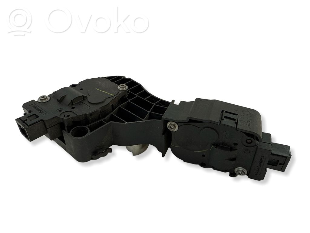 Oro sklendės varikliukas   EFB332,10022016