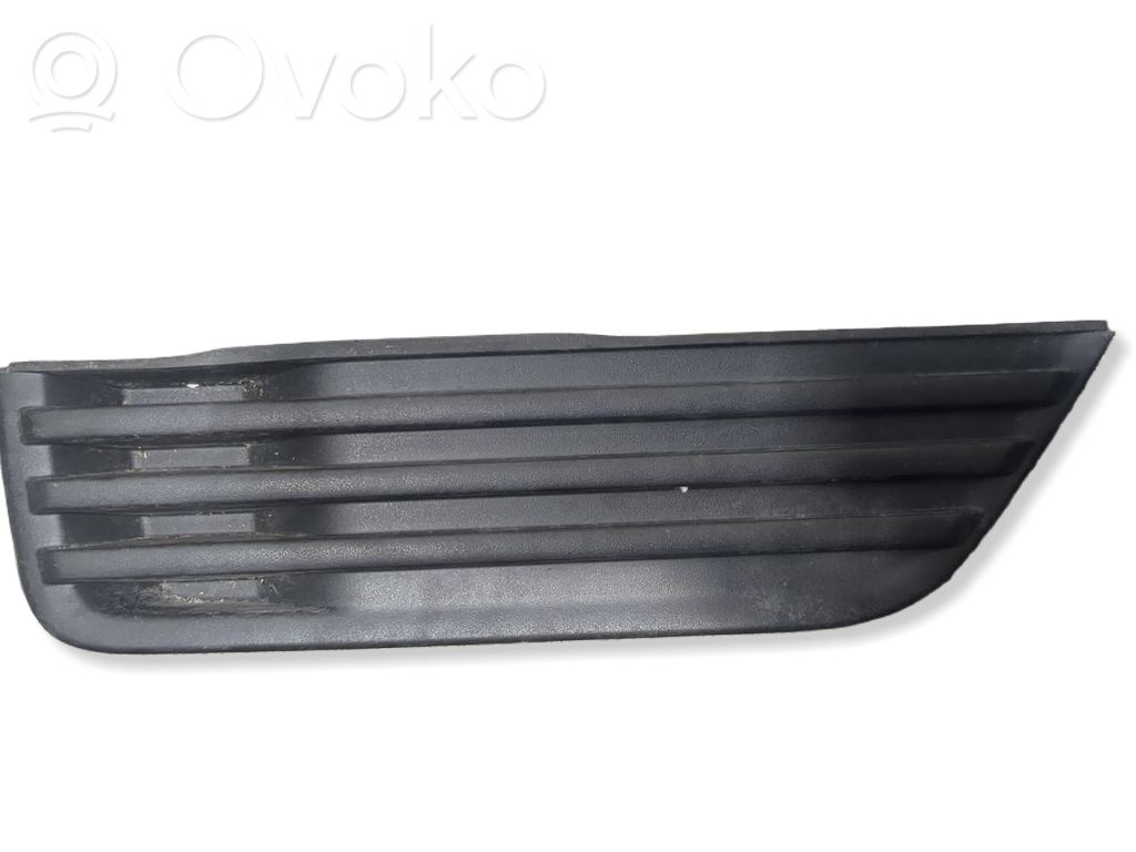Ford Focus Front fog light trim/grill 