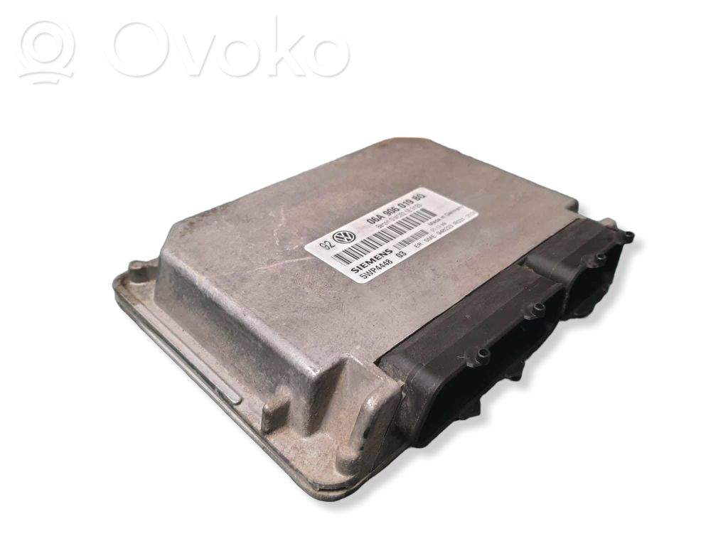 Volkswagen Golf IV Engine control unit/module 