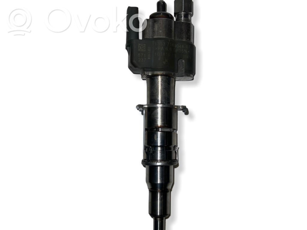 Fuel injector   7589048,10181010