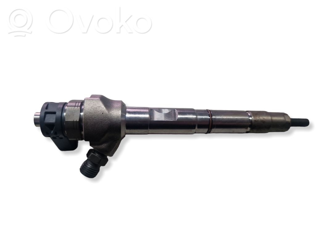 Inyector de combustible   04L130277A