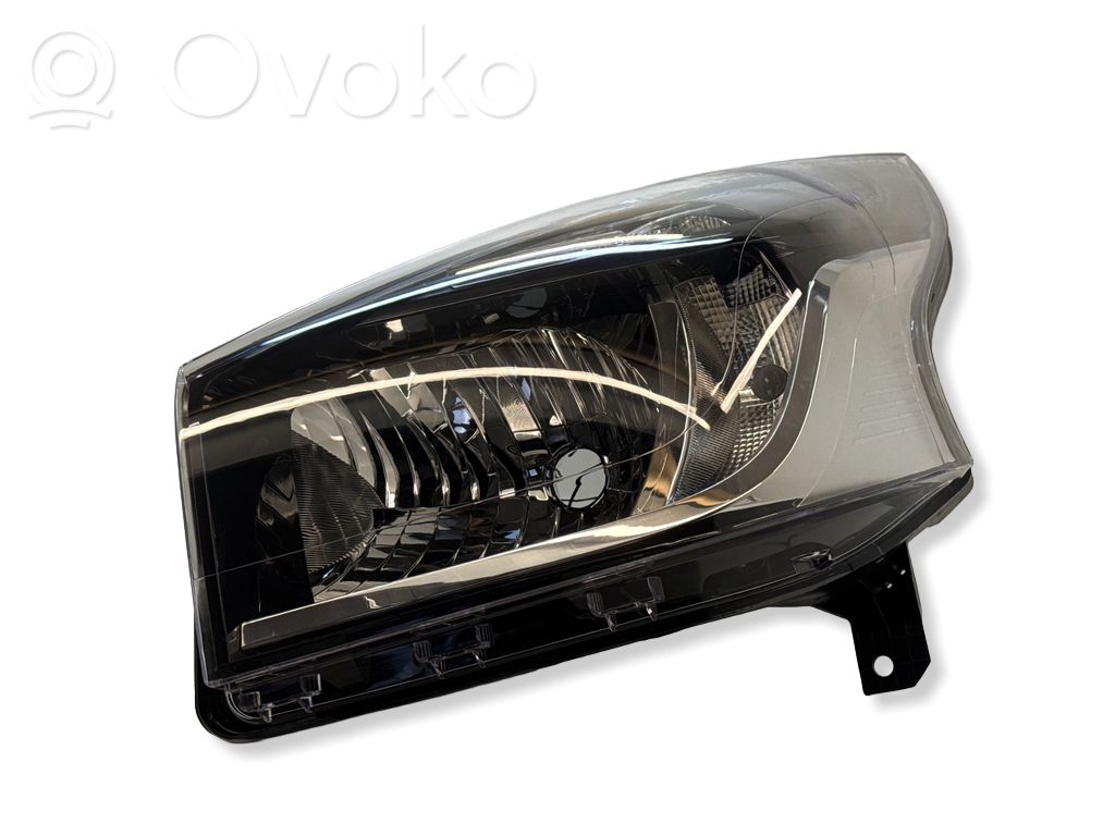 Renault Trafic III (X82) Lampa przednia 