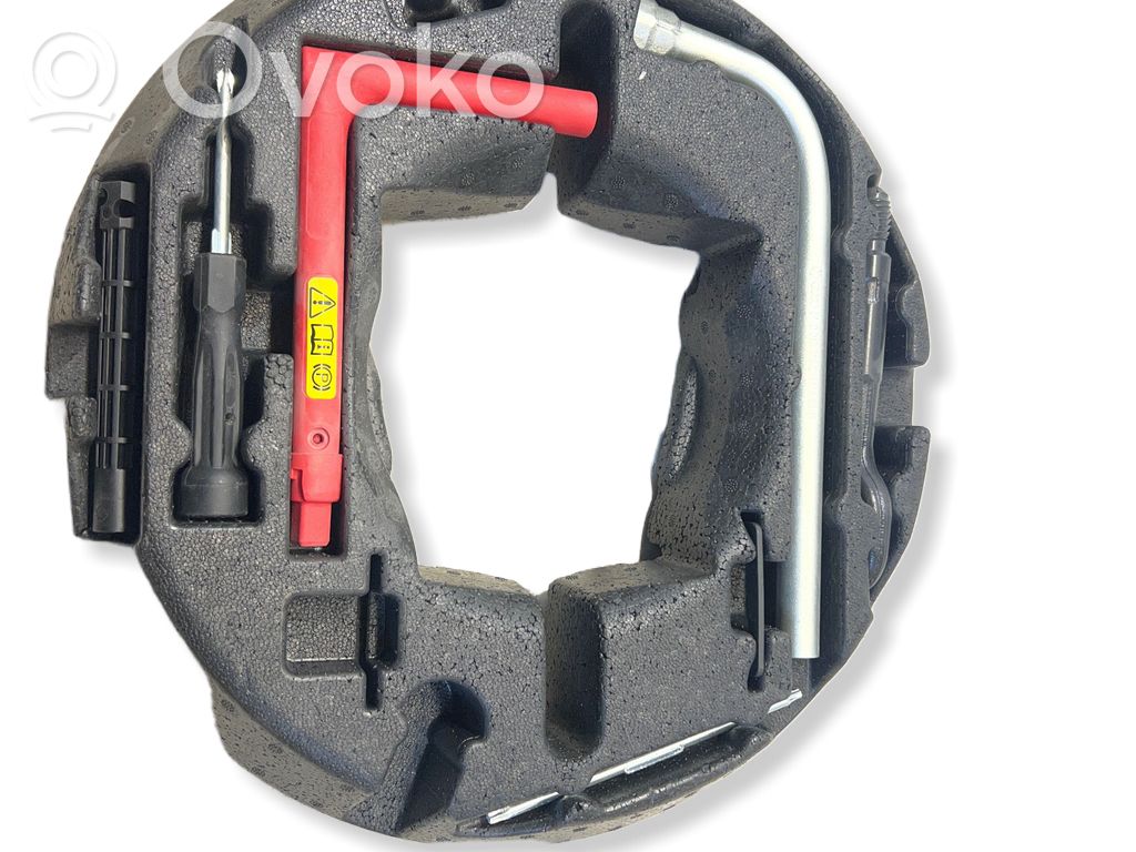 Audi A5 Tool set 