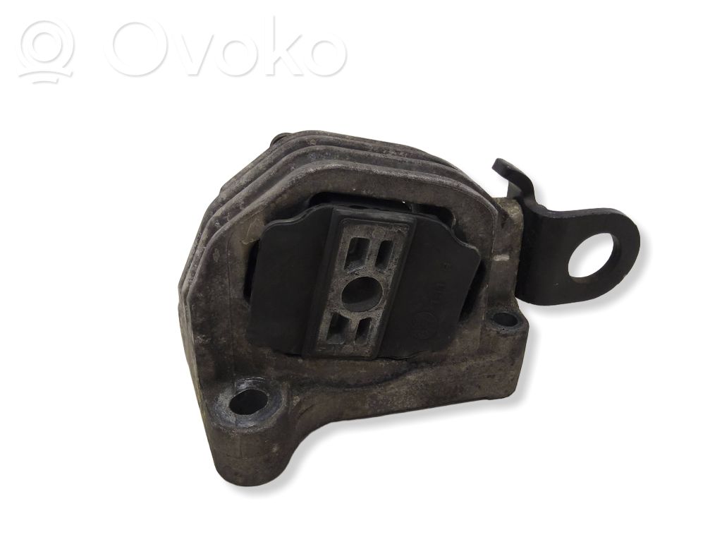 Volvo S60 Engine mount bracket 