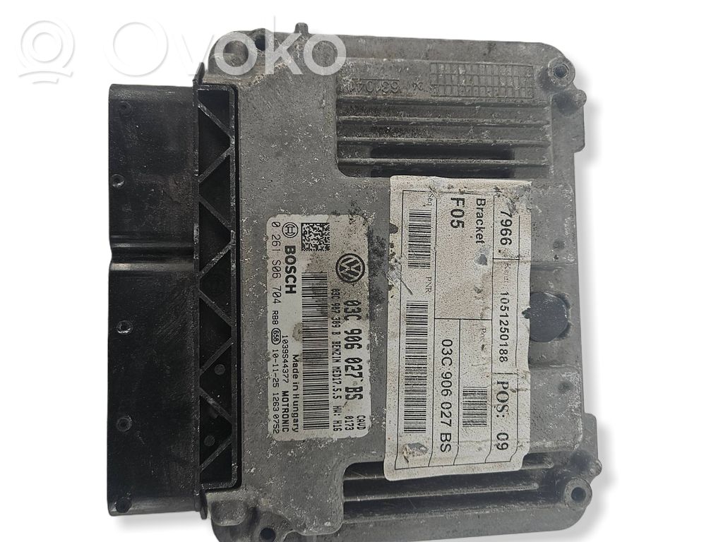 Volkswagen Golf VI Engine control unit/module 
