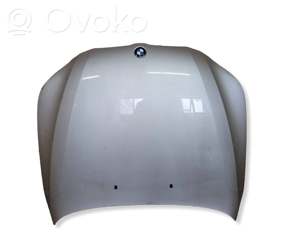 Dzinēja pārsegs (vāks)