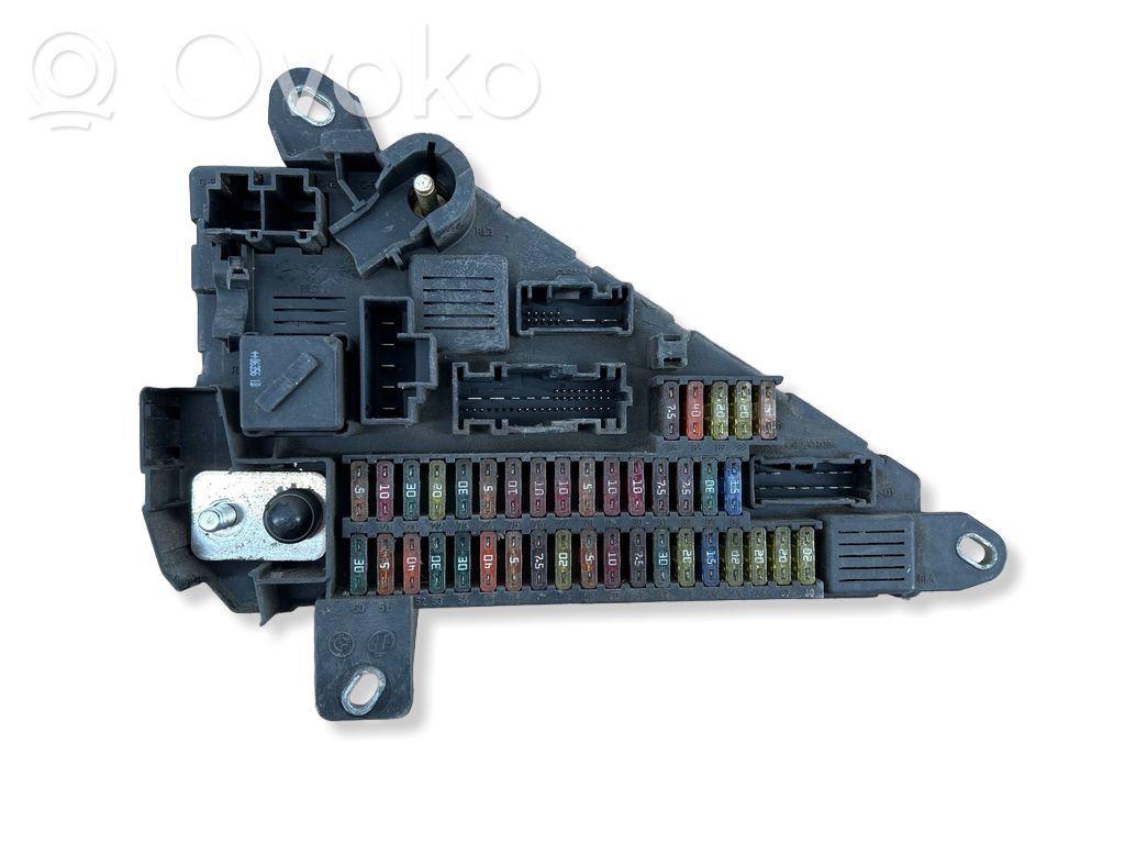 BMW 5 E60 E61 Fuse module 