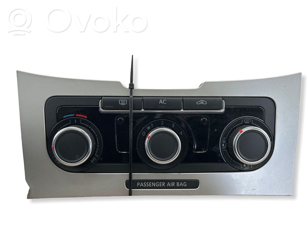 Volkswagen PASSAT B7 Climate control unit 