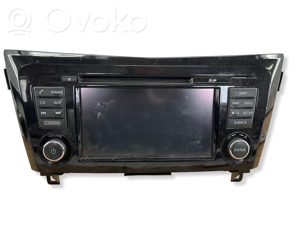 Nissan Qashqai Panel / Radioodtwarzacz CD/DVD/GPS 