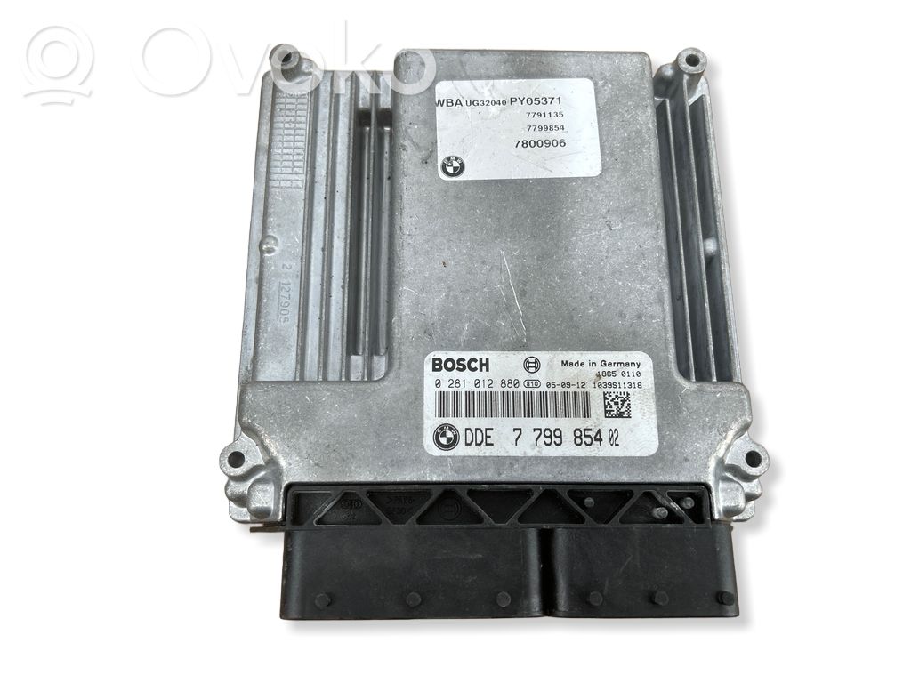 BMW 1 E81 E87 Engine control unit/module 