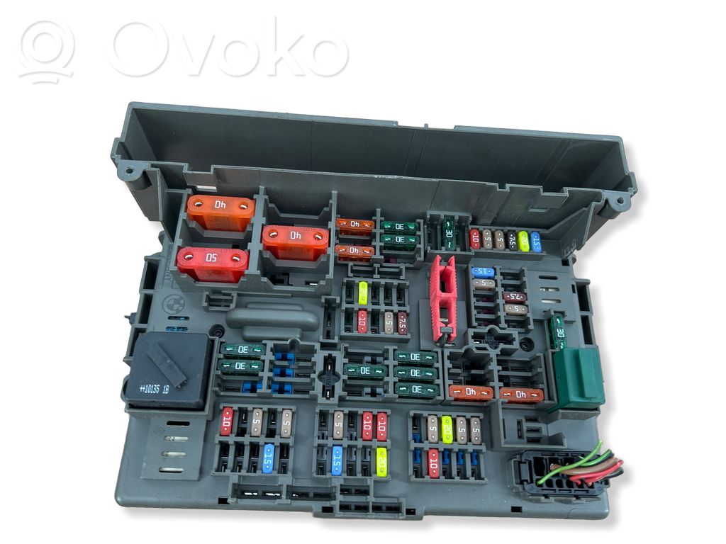 BMW 1 E81 E87 Fuse module 