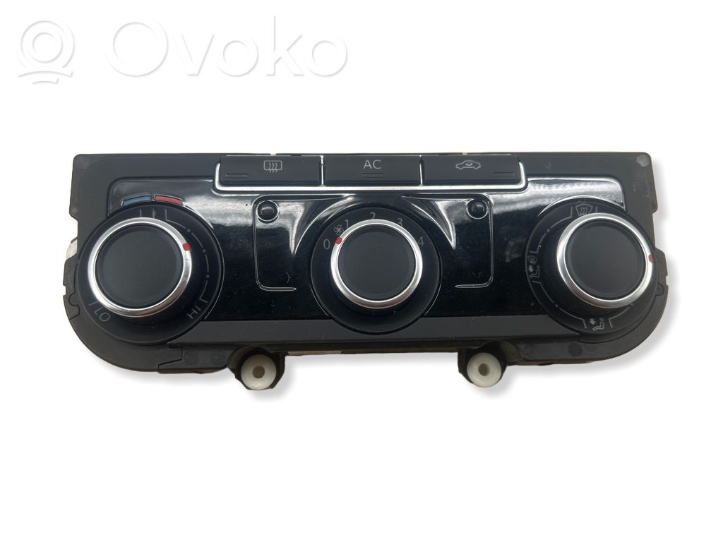 Volkswagen PASSAT B7 Climate control unit 