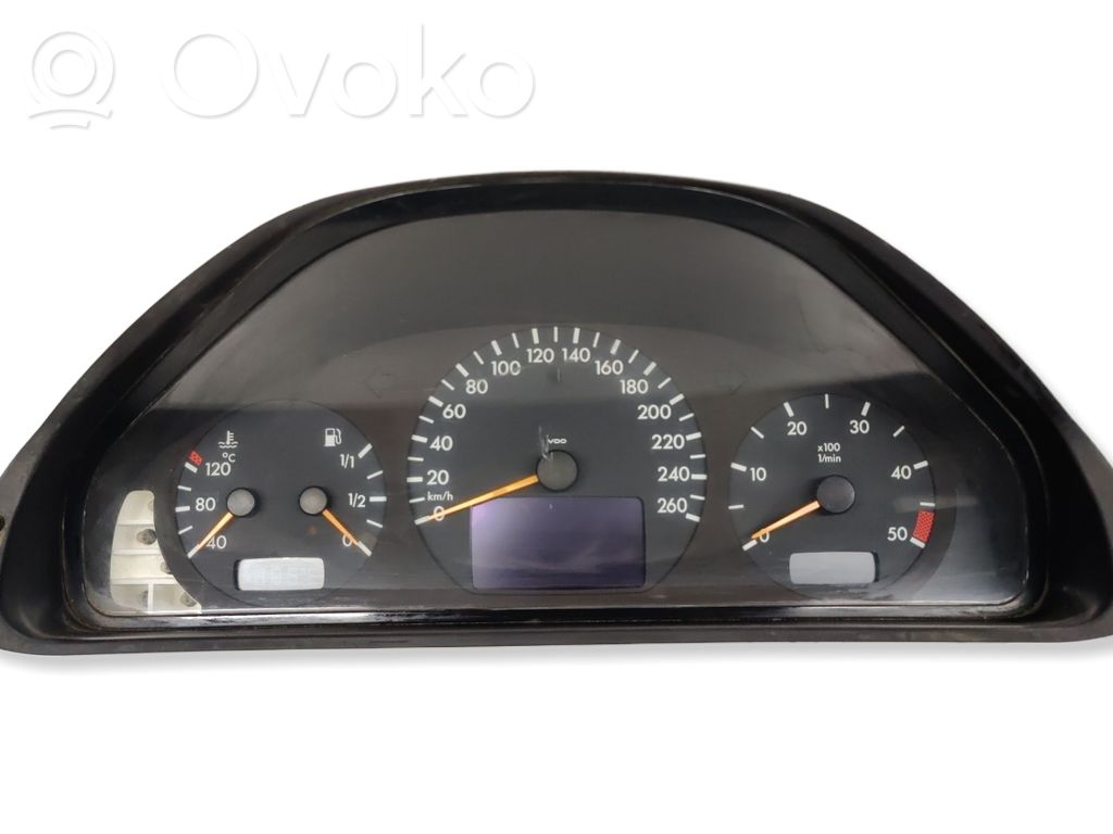 Mercedes-Benz C W203 Speedometer (instrument cluster) 
