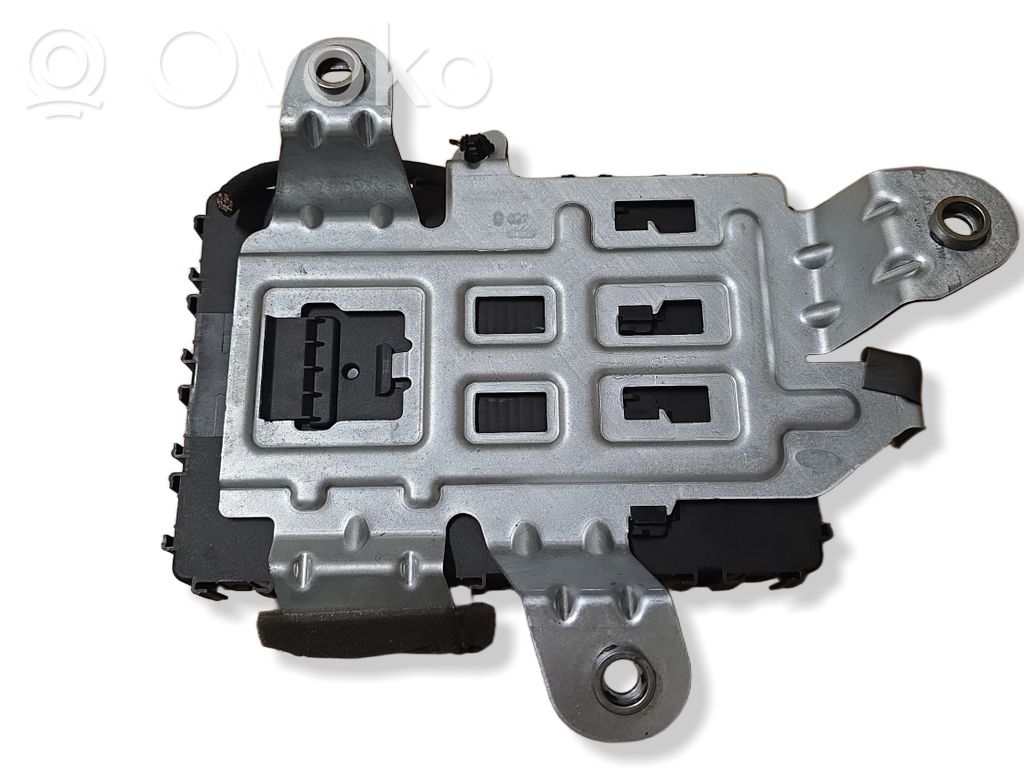 Módulo de fusible   HU5T15604ECH,A13381123