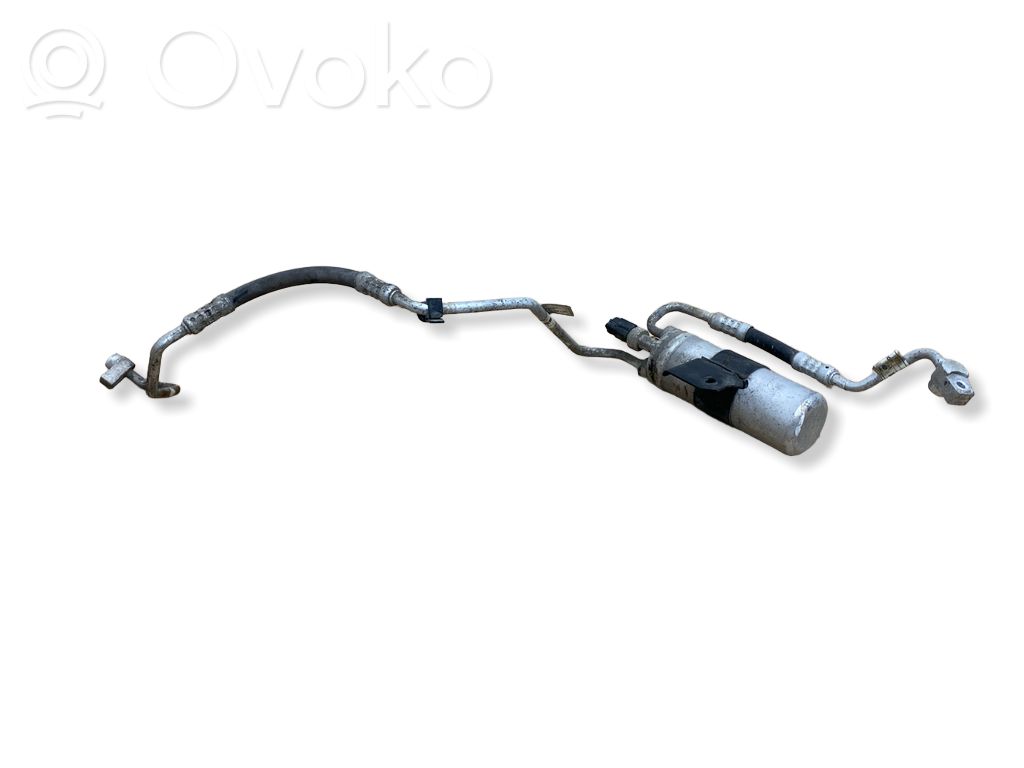 Ilmastointilaitteen putki (A/C)   CN1119A704DD,CN1119N651AB,C1B119D848AA,0374A,2104151AP