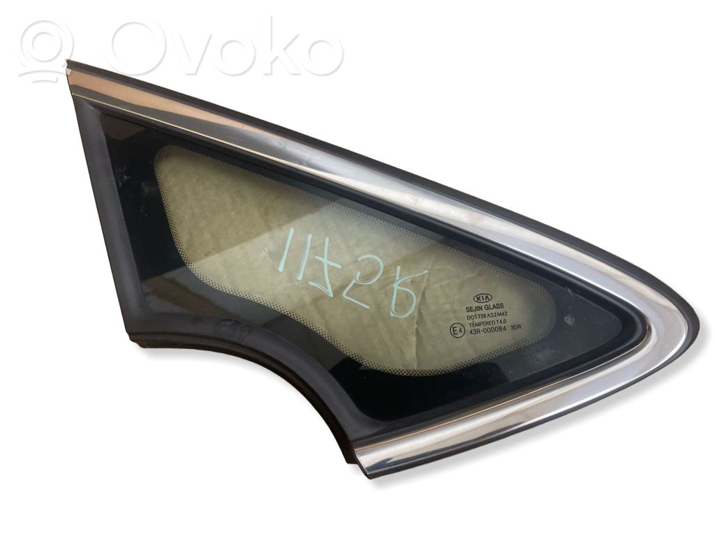 KIA Ceed Front triangle window/glass 