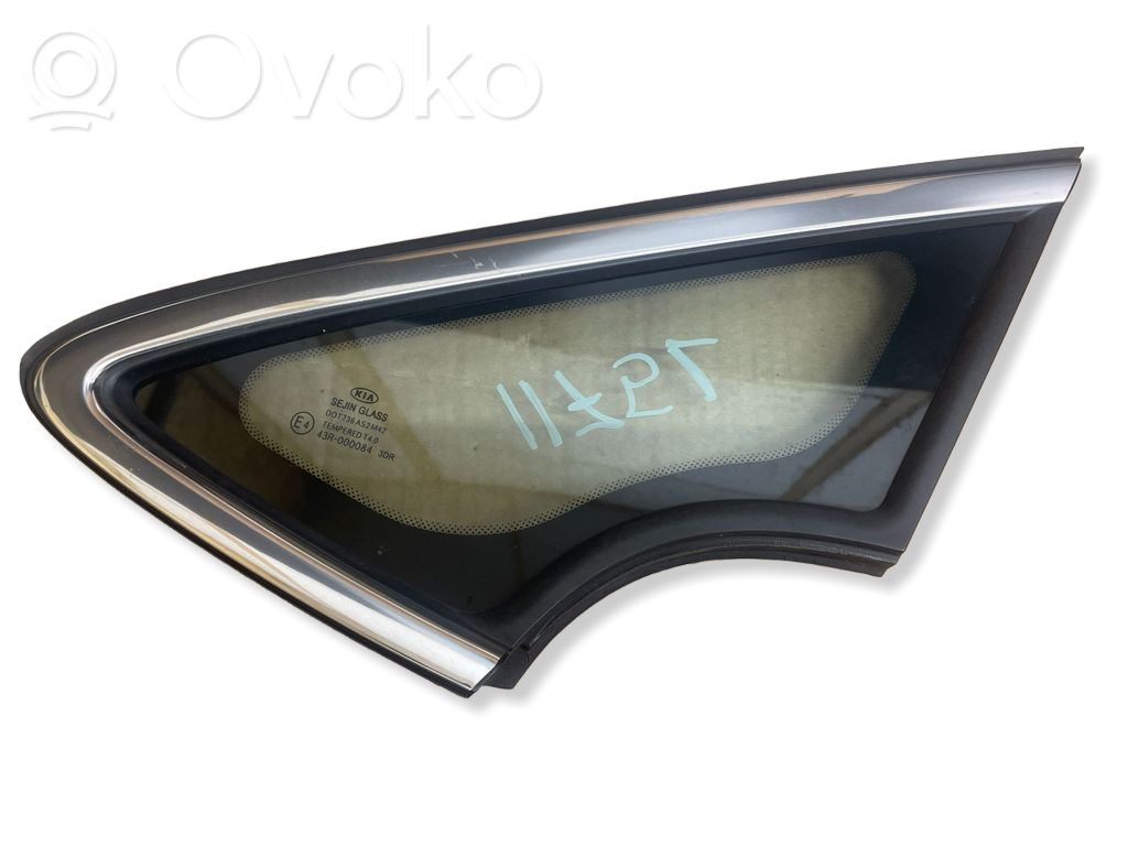 KIA Ceed Front triangle window/glass 