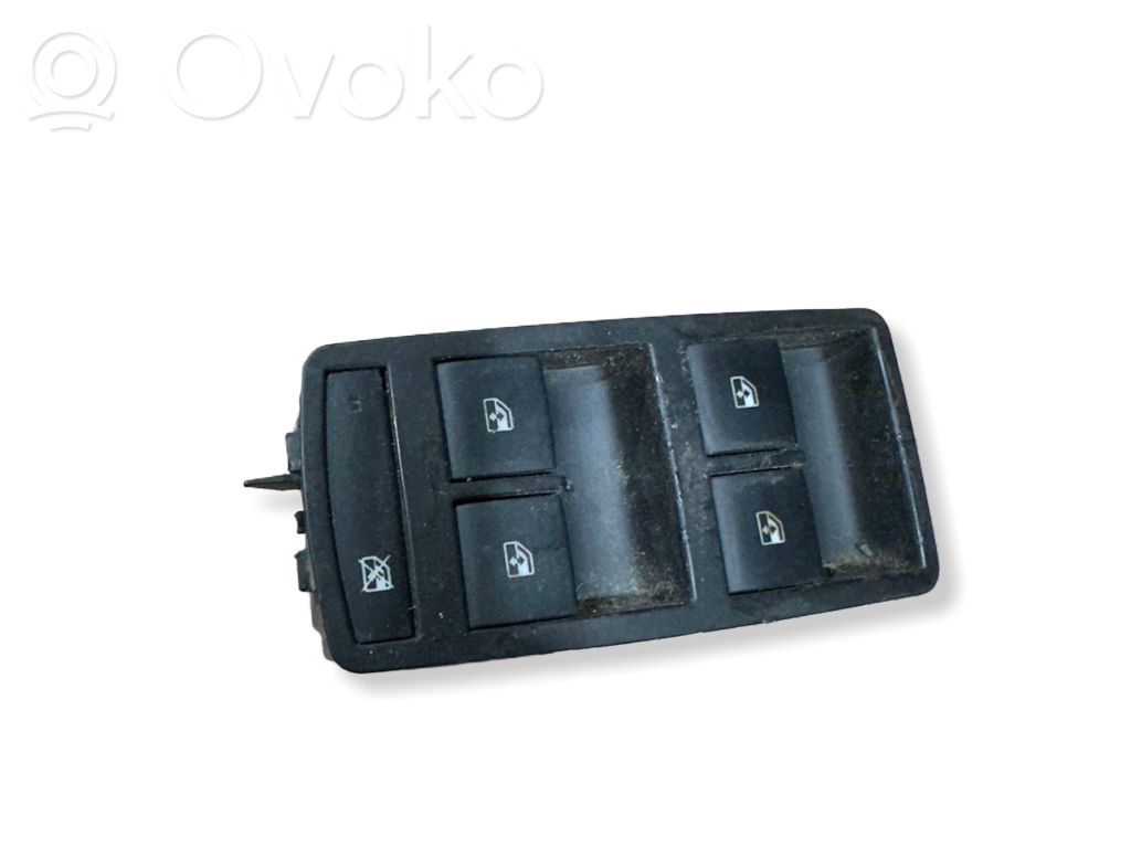 Opel Insignia A Electric window control switch 