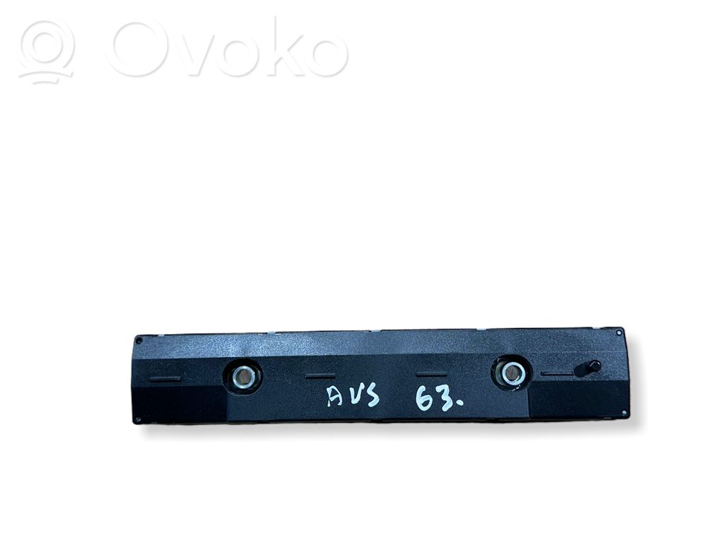 Audi Q7 4L Antenos stiprintuvas 