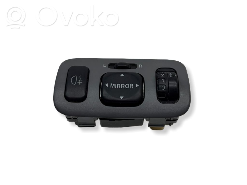 Toyota Yaris Wing mirror switch 