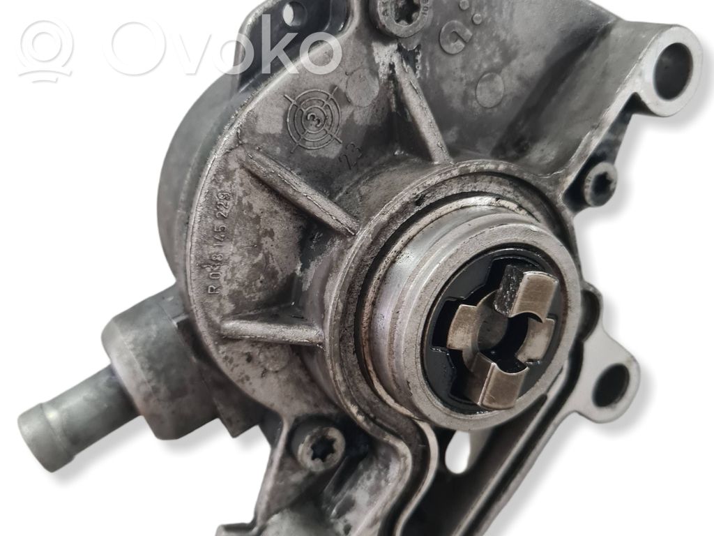 Volkswagen New Beetle Pompă vacuum 