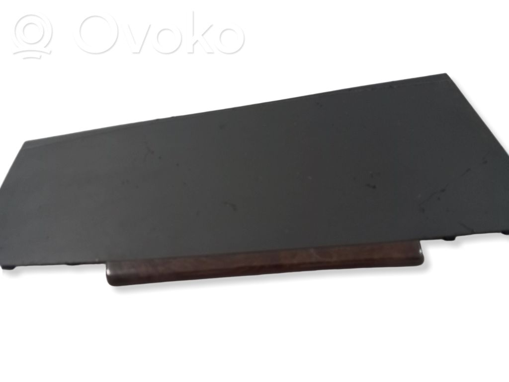 Panel trim   7002435,72758410,727584