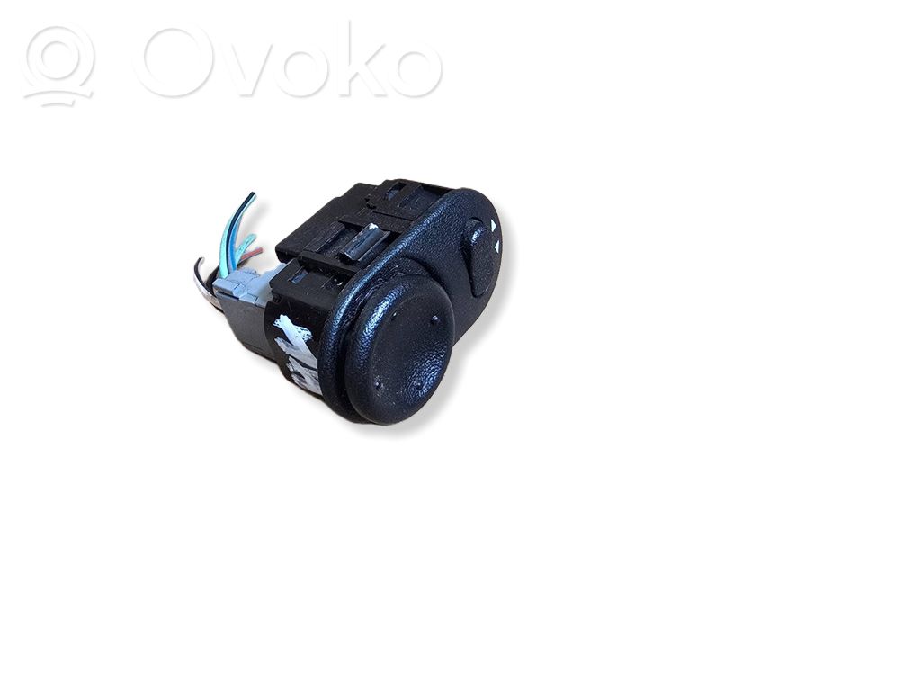 Wing mirror switch   3795083E20