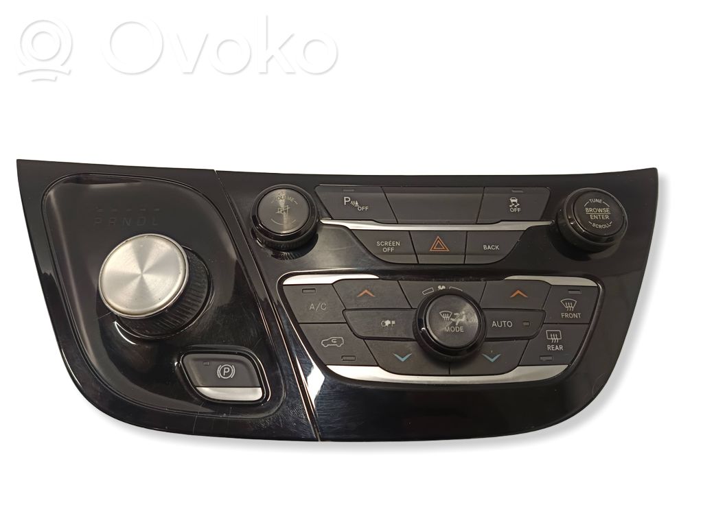 Chrysler Pacifica Climate control unit 