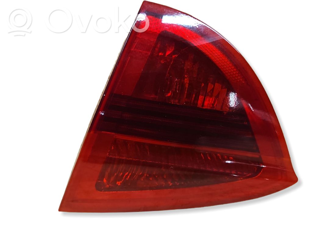 BMW 3 E90 E91 Tailgate rear/tail lights 