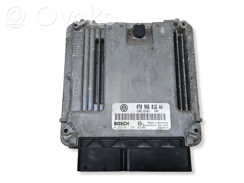 Volkswagen Touareg I Engine control unit/module 