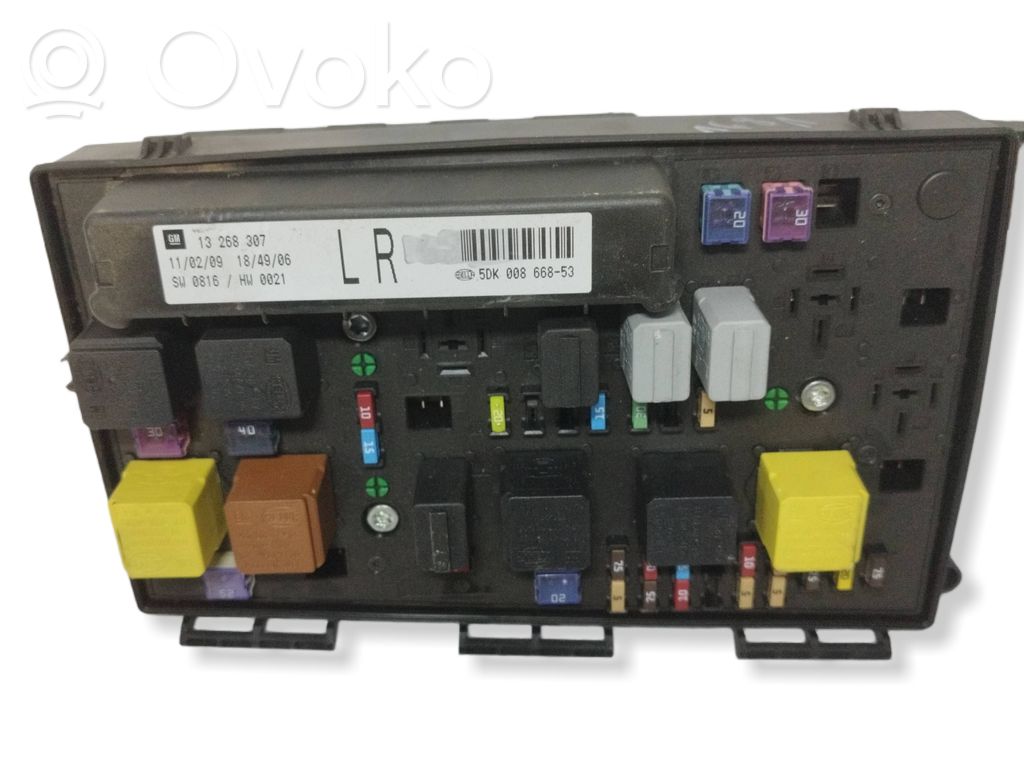Opel Zafira B Módulo de fusible 