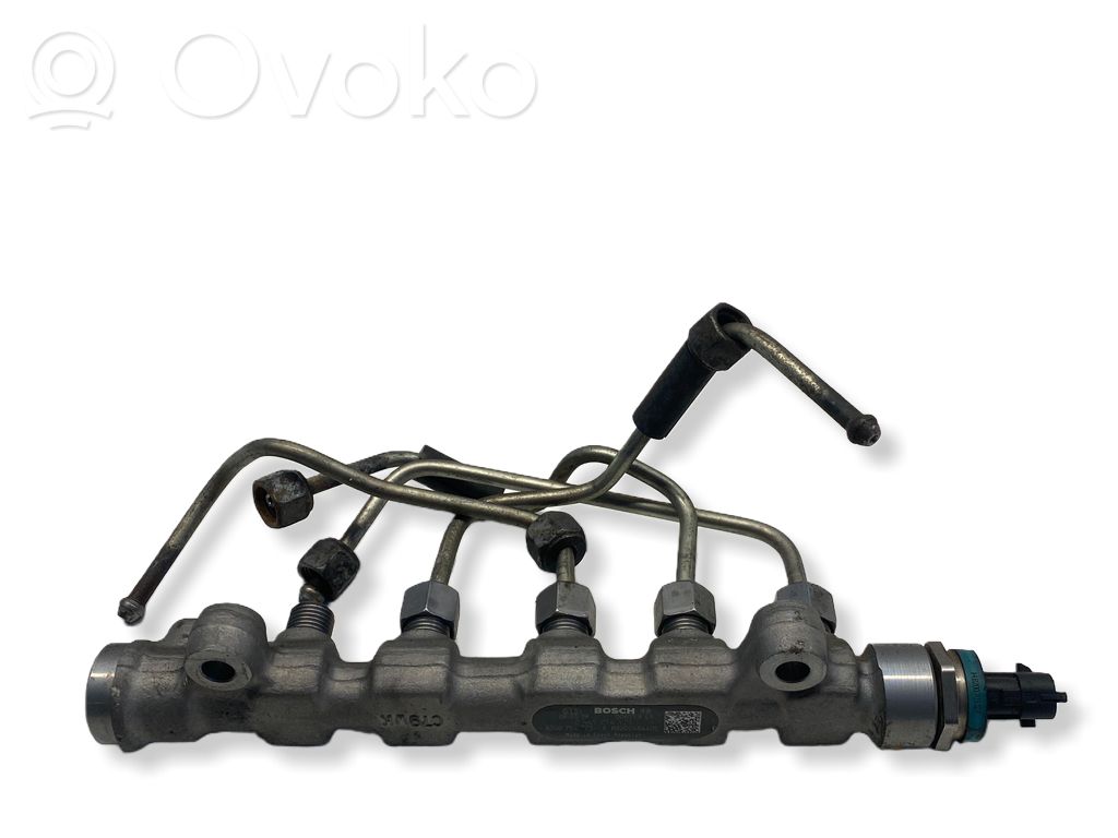 Renault Trafic II (X83) Kraftstoffverteiler Einspritzleiste Verteilerrohr 