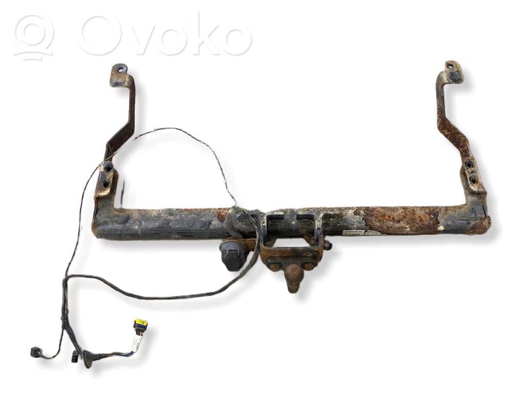 Opel Vivaro Hak holowniczy / Komplet 