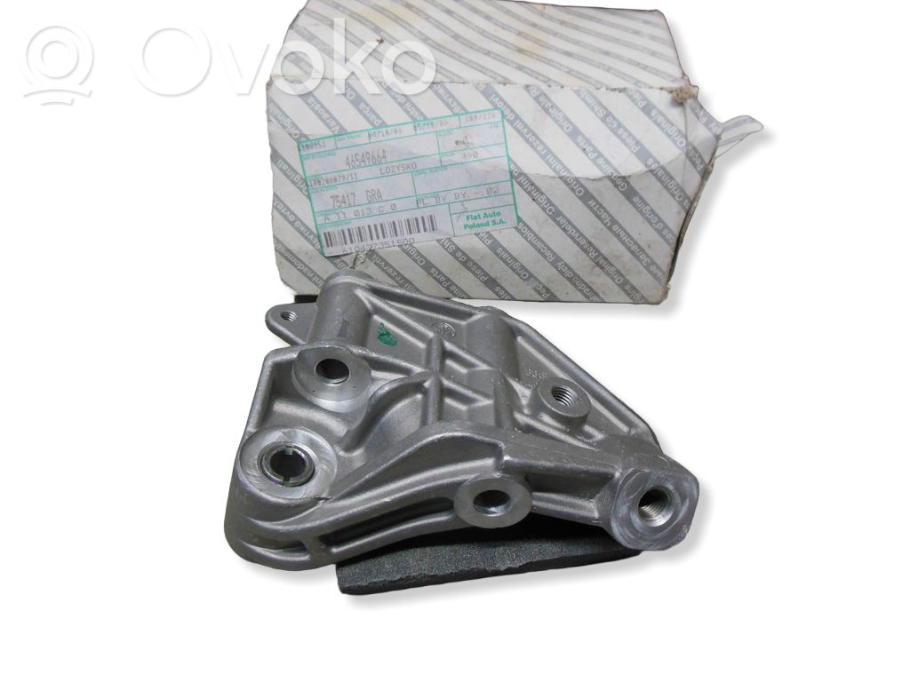 Alfa Romeo 156 Engine mount bracket 