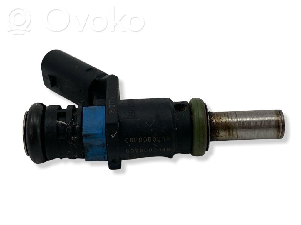Audi Q7 4M Inyector de combustible 