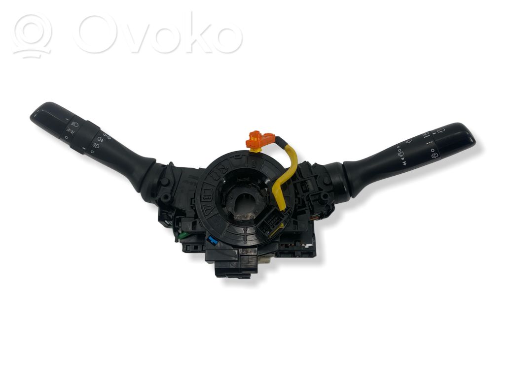 Toyota Yaris Wiper turn signal indicator stalk/switch 