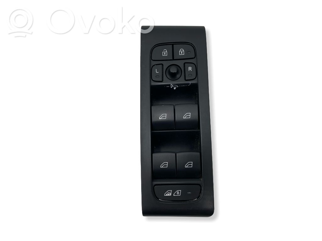 Volvo XC40 Electric window control switch 