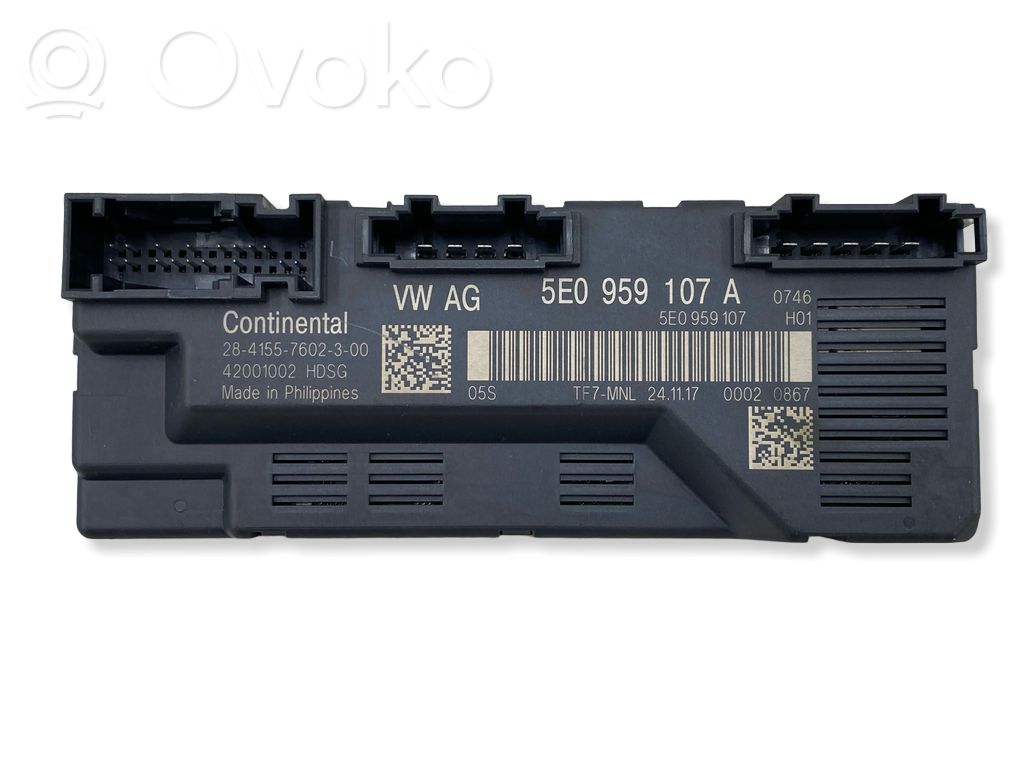 Skoda Octavia Mk3 (5E) Tailgate/trunk control unit/module 