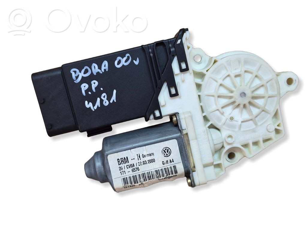 Volkswagen Bora Silnik regulatora szyby drzwi przednich 