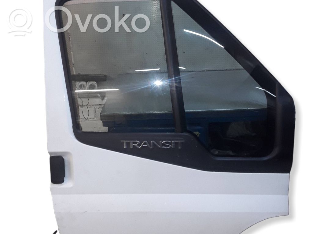 Priekinės durys