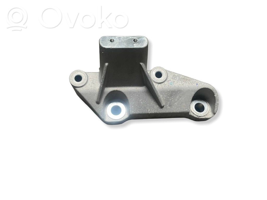 Volvo EX40 Engine mounting bracket 